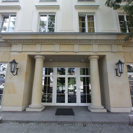 Hostel Dom Pomocy Studentom Varšava Exteriér fotografie
