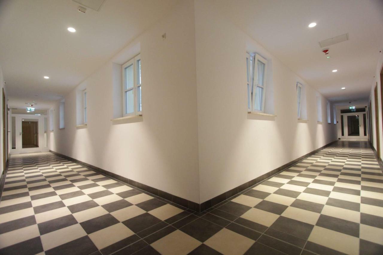 Hostel Dom Pomocy Studentom Varšava Exteriér fotografie