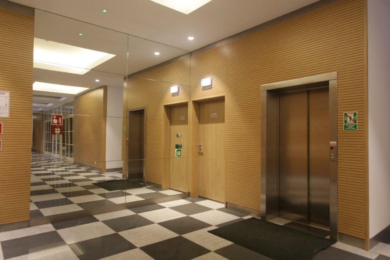 Hostel Dom Pomocy Studentom Varšava Exteriér fotografie